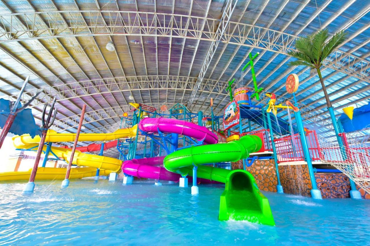 Eon Centennial Resort Hotel&Waterpark Iloilo City Buitenkant foto
