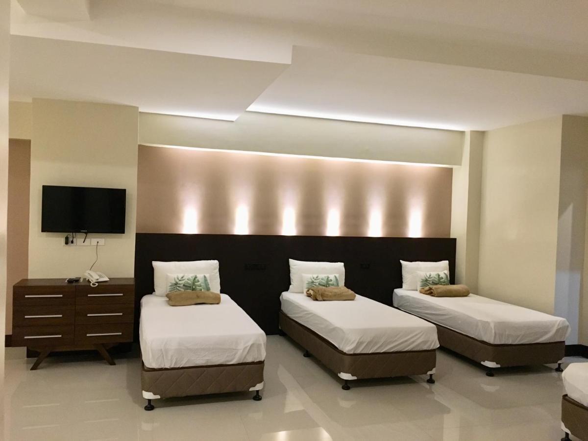 Eon Centennial Resort Hotel&Waterpark Iloilo City Kamer foto