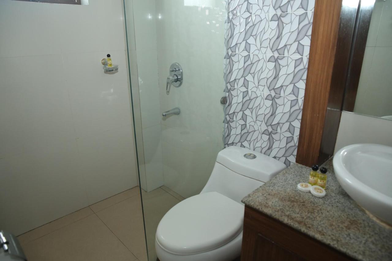 Eon Centennial Resort Hotel&Waterpark Iloilo City Buitenkant foto