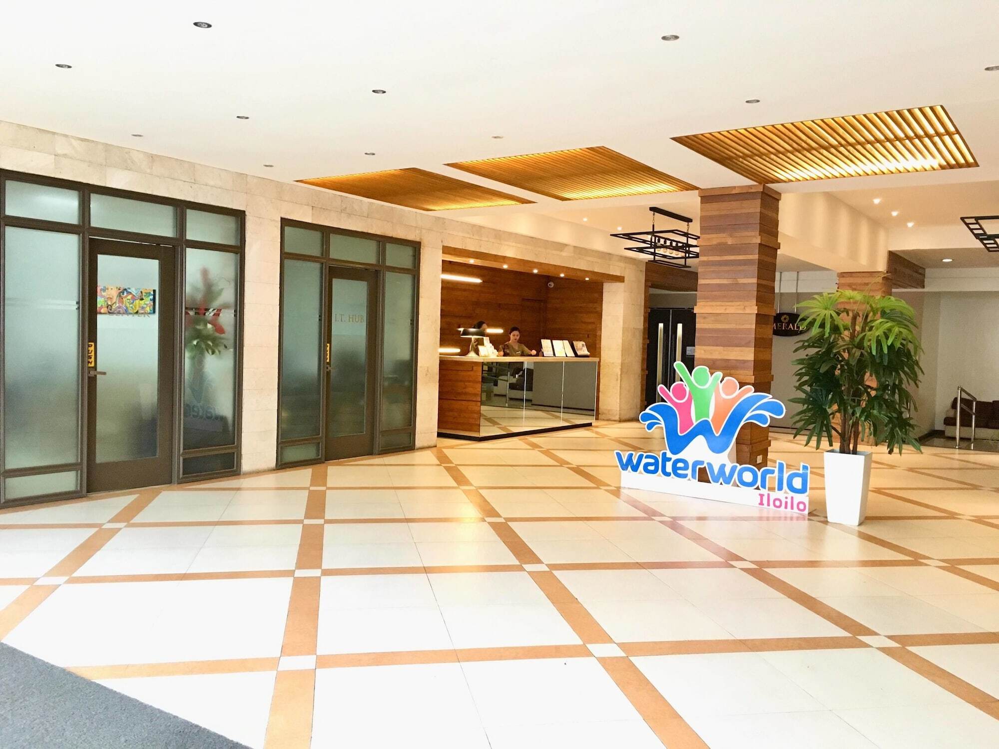 Eon Centennial Resort Hotel&Waterpark Iloilo City Buitenkant foto